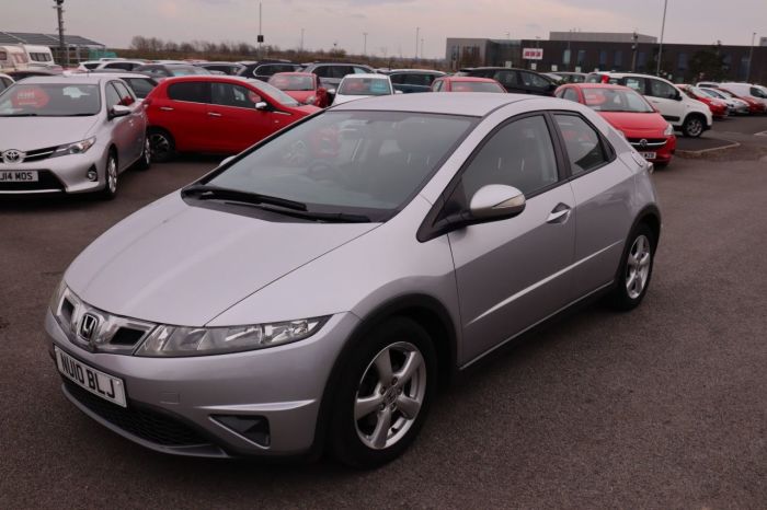 Honda Civic 1.8 I-VTEC SE 5d 138 BHP Hatchback Petrol SILVER