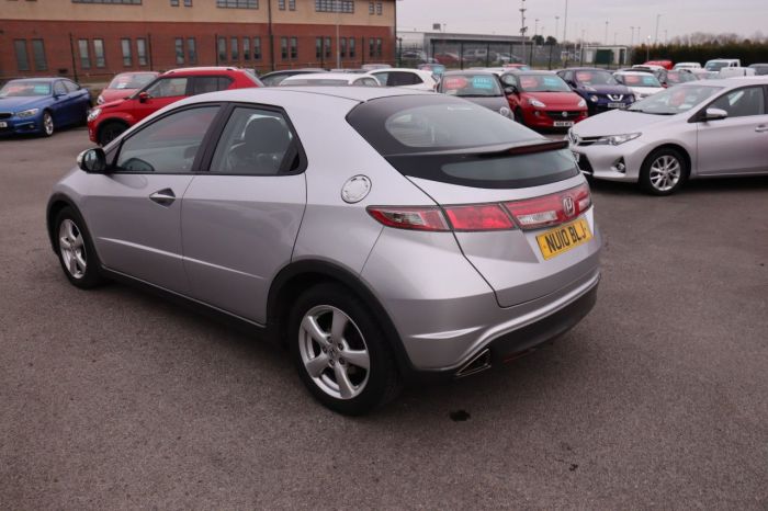 Honda Civic 1.8 I-VTEC SE 5d 138 BHP Hatchback Petrol SILVER