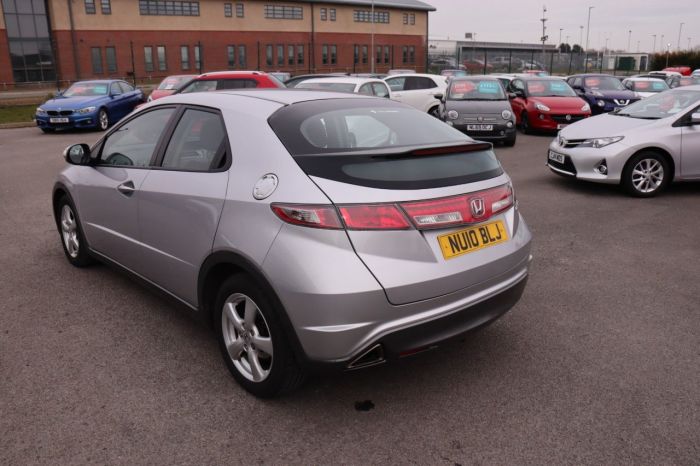 Honda Civic 1.8 I-VTEC SE 5d 138 BHP Hatchback Petrol SILVER