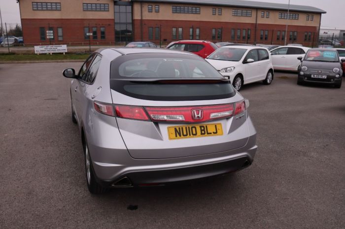 Honda Civic 1.8 I-VTEC SE 5d 138 BHP Hatchback Petrol SILVER