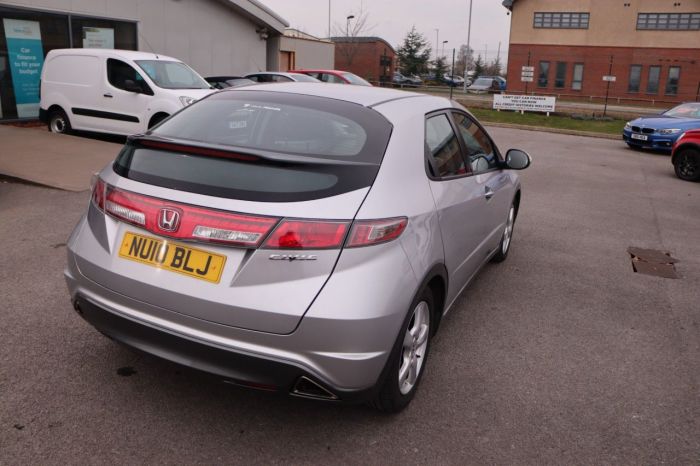 Honda Civic 1.8 I-VTEC SE 5d 138 BHP Hatchback Petrol SILVER