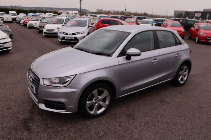 Audi A1 1.4 SPORTBACK TFSI SPORT 5d 123 BHP Hatchback Petrol SILVER