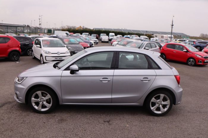 Audi A1 1.4 SPORTBACK TFSI SPORT 5d 123 BHP Hatchback Petrol SILVER