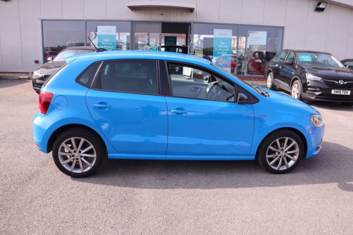 Volkswagen Polo 1.4 SE DESIGN TDI BLUEMOTION 5d 75 BHP Hatchback Diesel BLUE