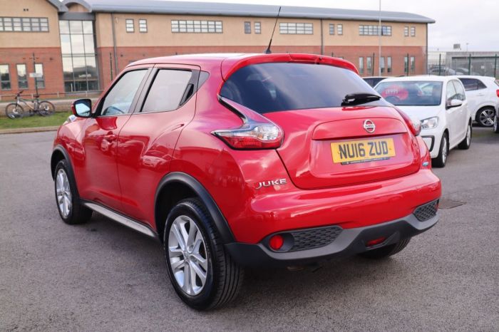 Nissan Juke 1.5 ACENTA DCI 5d 110 BHP Hatchback Diesel RED