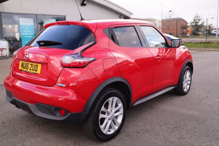 Nissan Juke 1.5 ACENTA DCI 5d 110 BHP Hatchback Diesel RED