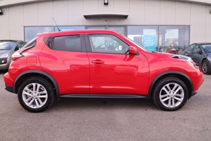 Nissan Juke 1.5 ACENTA DCI 5d 110 BHP Hatchback Diesel RED