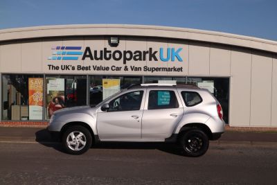 Dacia Duster 1.5 LAUREATE DCI 4WD 5d 109 BHP All Terrain Diesel SILVERDacia Duster 1.5 LAUREATE DCI 4WD 5d 109 BHP All Terrain Diesel SILVER at Motor Finance 4u Tunbridge Wells