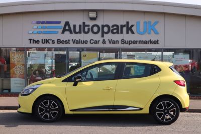 Renault Clio 0.9 DYNAMIQUE MEDIANAV ENERGY TCE S/S 5d 90 BHP Hatchback Petrol YELLOWRenault Clio 0.9 DYNAMIQUE MEDIANAV ENERGY TCE S/S 5d 90 BHP Hatchback Petrol YELLOW at Motor Finance 4u Tunbridge Wells