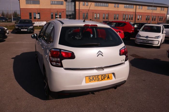 Citroen C3 1.2 EXCLUSIVE 5d 109 BHP Hatchback Petrol WHITE