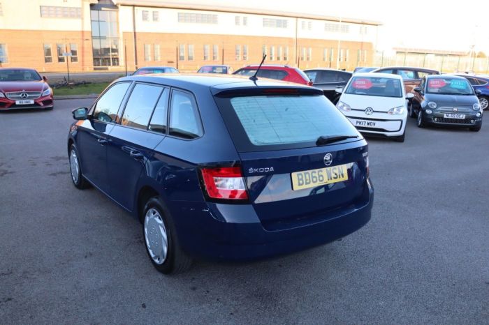 Skoda Fabia 1.4 S TDI 5d 74 BHP Estate Petrol BLUE