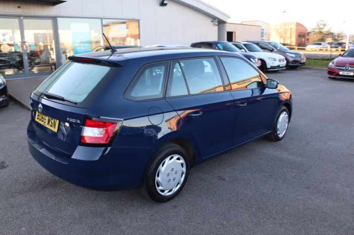 Skoda Fabia 1.4 S TDI 5d 74 BHP Estate Petrol BLUE