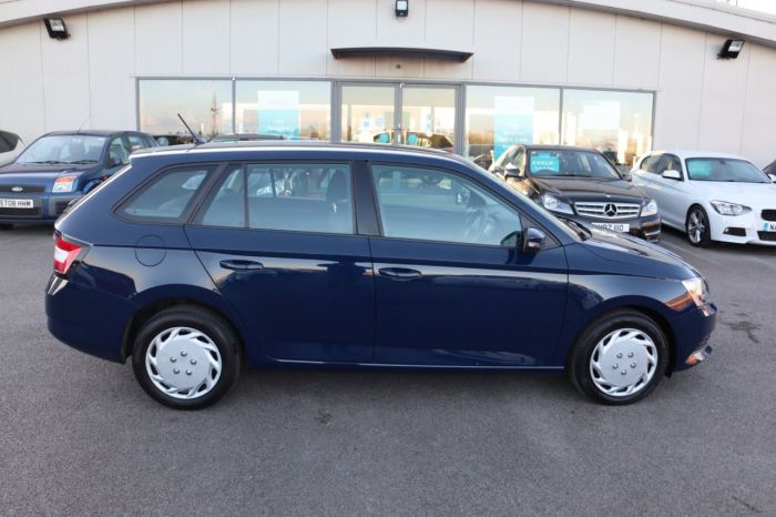 Skoda Fabia 1.4 S TDI 5d 74 BHP Estate Petrol BLUE