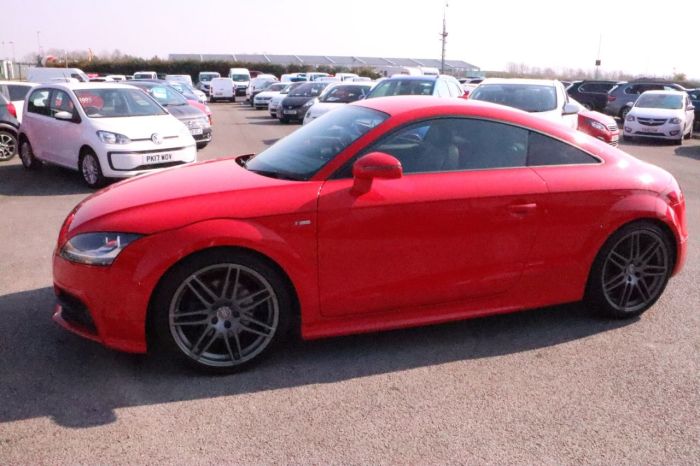 Audi TT 2.0 TDI QUATTRO BLACK EDITION 2d 168 BHP Coupe Diesel RED