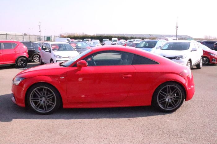 Audi TT 2.0 TDI QUATTRO BLACK EDITION 2d 168 BHP Coupe Diesel RED