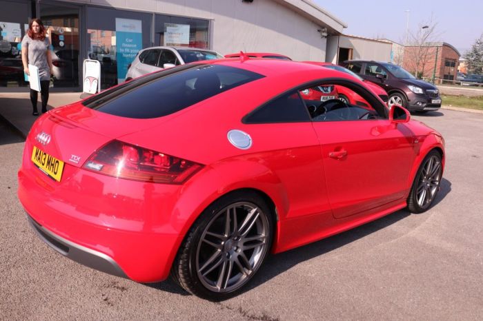 Audi TT 2.0 TDI QUATTRO BLACK EDITION 2d 168 BHP Coupe Diesel RED