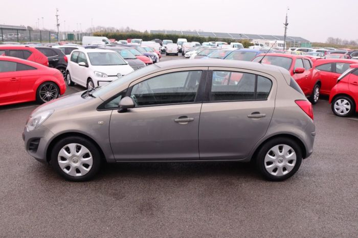 Vauxhall Corsa 1.2 DESIGN AC 5d 83 BHP Hatchback Petrol BROWN