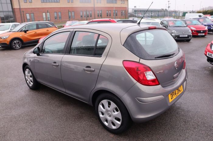 Vauxhall Corsa 1.2 DESIGN AC 5d 83 BHP Hatchback Petrol BROWN