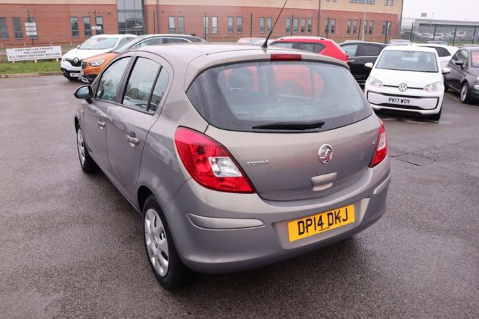 Vauxhall Corsa 1.2 DESIGN AC 5d 83 BHP Hatchback Petrol BROWN