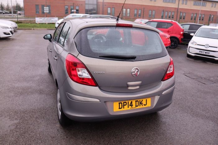 Vauxhall Corsa 1.2 DESIGN AC 5d 83 BHP Hatchback Petrol BROWN