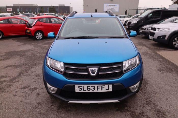 Dacia Sandero Stepway 1.5 LAUREATE DCI 5d 90 BHP Hatchback Diesel BLUE