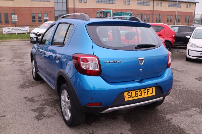 Dacia Sandero Stepway 1.5 LAUREATE DCI 5d 90 BHP Hatchback Diesel BLUE