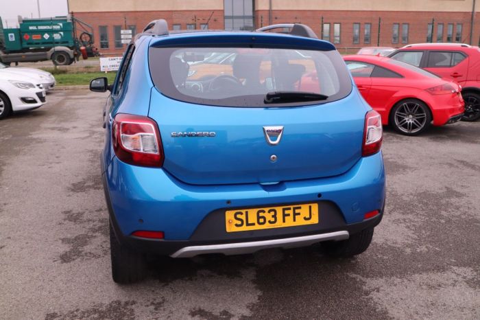 Dacia Sandero Stepway 1.5 LAUREATE DCI 5d 90 BHP Hatchback Diesel BLUE