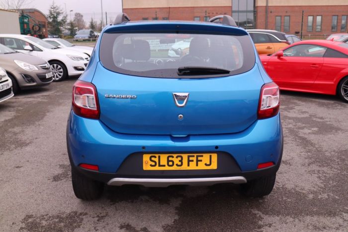 Dacia Sandero Stepway 1.5 LAUREATE DCI 5d 90 BHP Hatchback Diesel BLUE