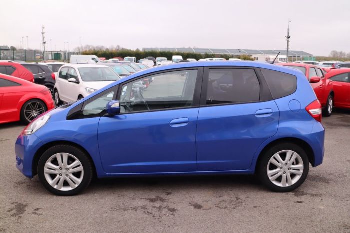 Honda Jazz 1.3 I-VTEC EX 5d 98 BHP Hatchback Petrol BLUE