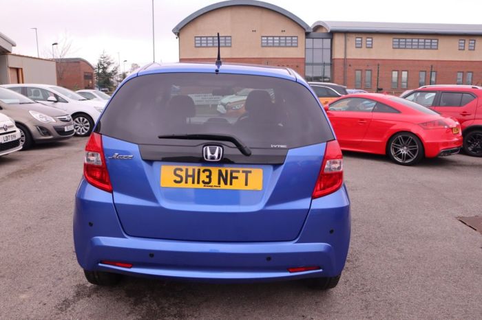 Honda Jazz 1.3 I-VTEC EX 5d 98 BHP Hatchback Petrol BLUE