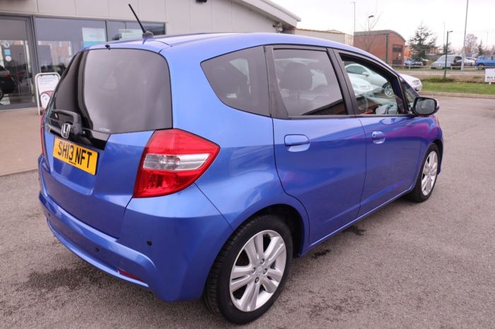 Honda Jazz 1.3 I-VTEC EX 5d 98 BHP Hatchback Petrol BLUE