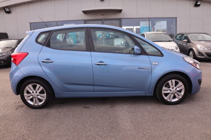 Hyundai ix20 1.4 ACTIVE 5d 89 BHP MPV Petrol BLUE