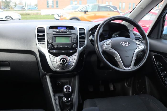 Hyundai ix20 1.4 ACTIVE 5d 89 BHP MPV Petrol BLUE