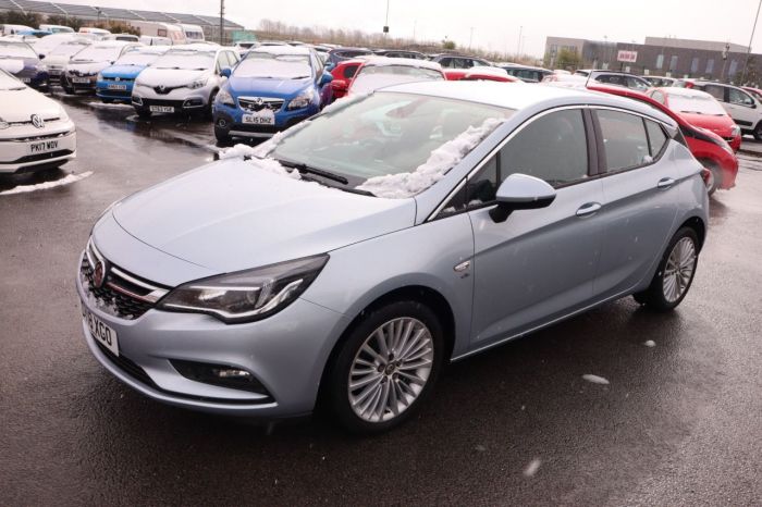 Vauxhall Astra 1.4 ELITE 5d 148 BHP Hatchback Petrol SILVER