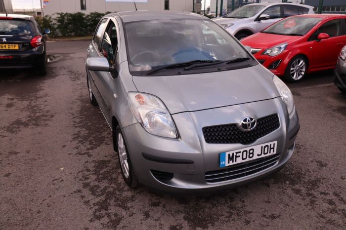 Toyota Yaris 1.3 TR VVTI 5d 86 BHP Hatchback Petrol SILVER