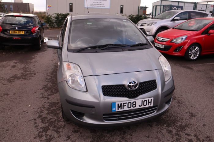 Toyota Yaris 1.3 TR VVTI 5d 86 BHP Hatchback Petrol SILVER