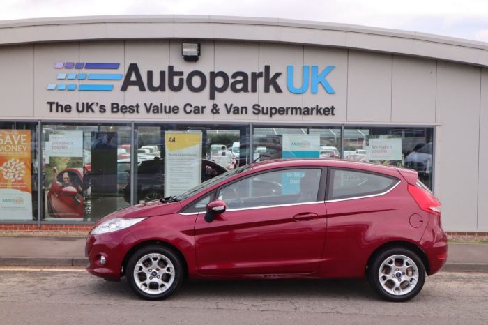 Ford Fiesta 1.2 ZETEC 3d 81 BHP Hatchback Petrol RED