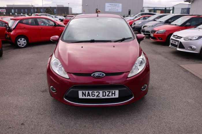 Ford Fiesta 1.2 ZETEC 3d 81 BHP Hatchback Petrol RED