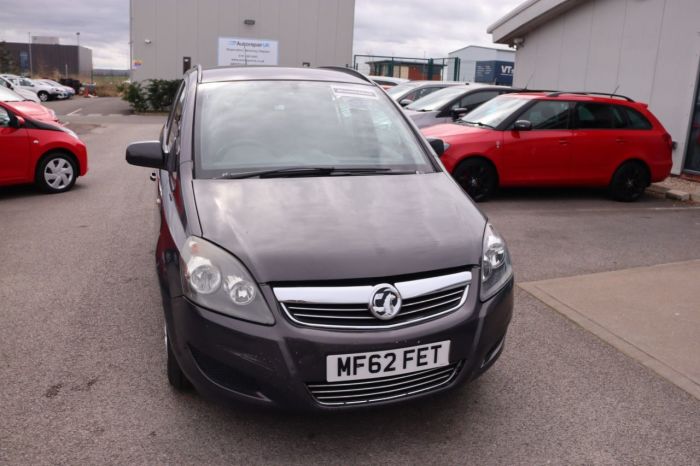 Vauxhall Zafira 1.6 EXCLUSIV 5d 113 BHP MPV Petrol GREY