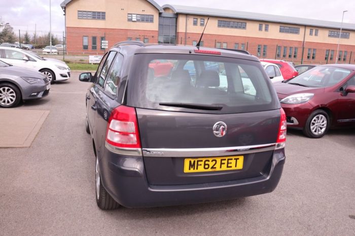 Vauxhall Zafira 1.6 EXCLUSIV 5d 113 BHP MPV Petrol GREY