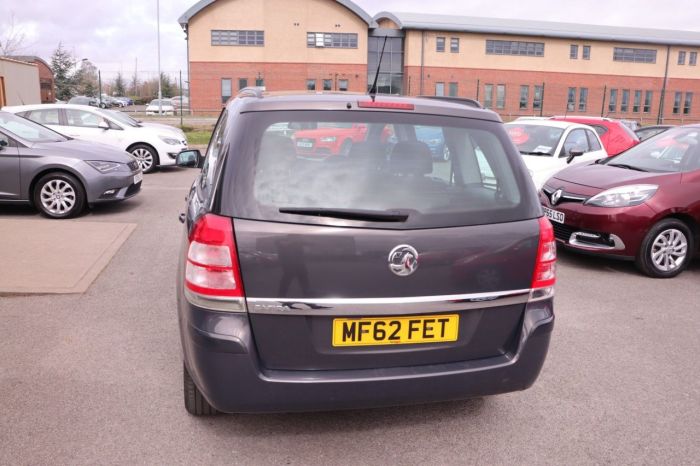 Vauxhall Zafira 1.6 EXCLUSIV 5d 113 BHP MPV Petrol GREY