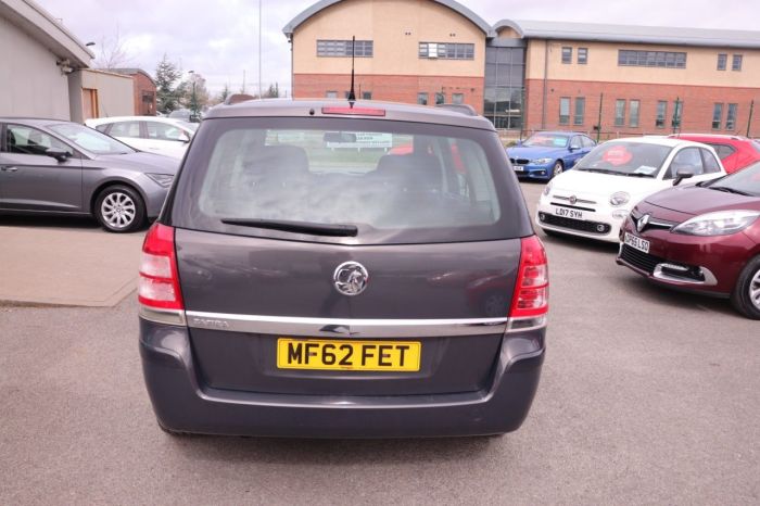 Vauxhall Zafira 1.6 EXCLUSIV 5d 113 BHP MPV Petrol GREY