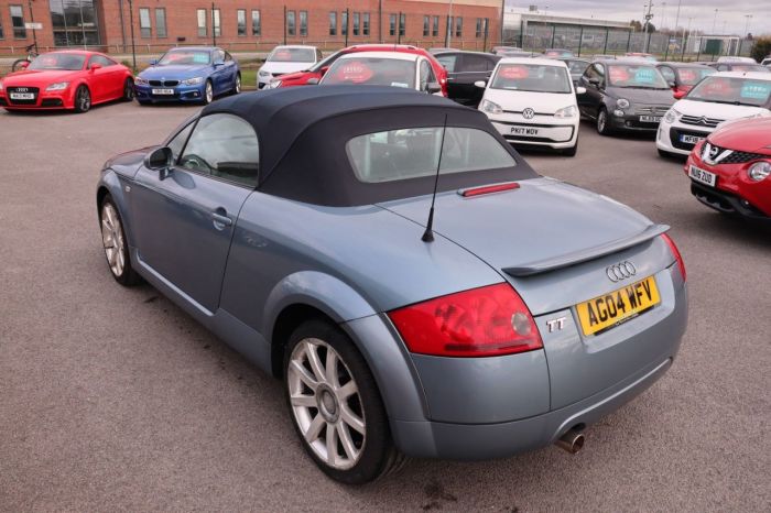 Audi TT 1.8 ROADSTER 2d 148 BHP Convertible Petrol BLUE