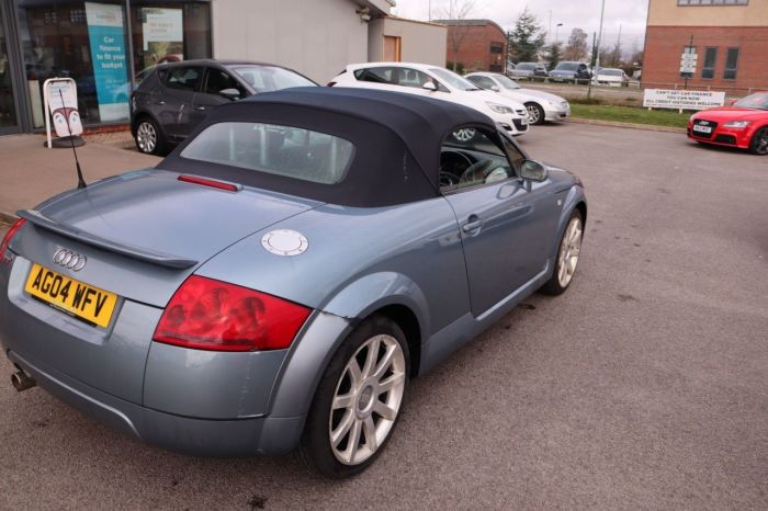 Audi TT 1.8 ROADSTER 2d 148 BHP Convertible Petrol BLUE