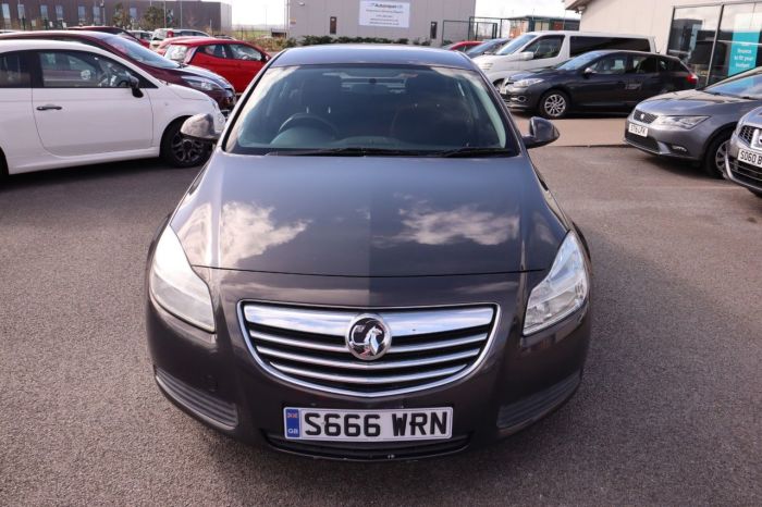 Vauxhall Insignia 2.0 TECH LINE CDTI 5d 128 BHP Hatchback Diesel GREY