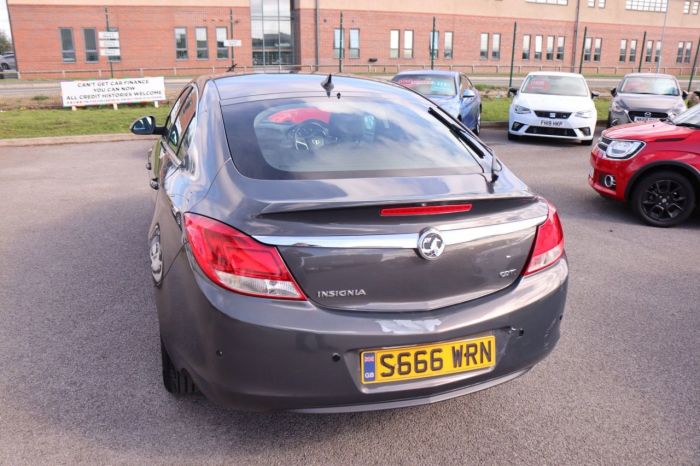 Vauxhall Insignia 2.0 TECH LINE CDTI 5d 128 BHP Hatchback Diesel GREY