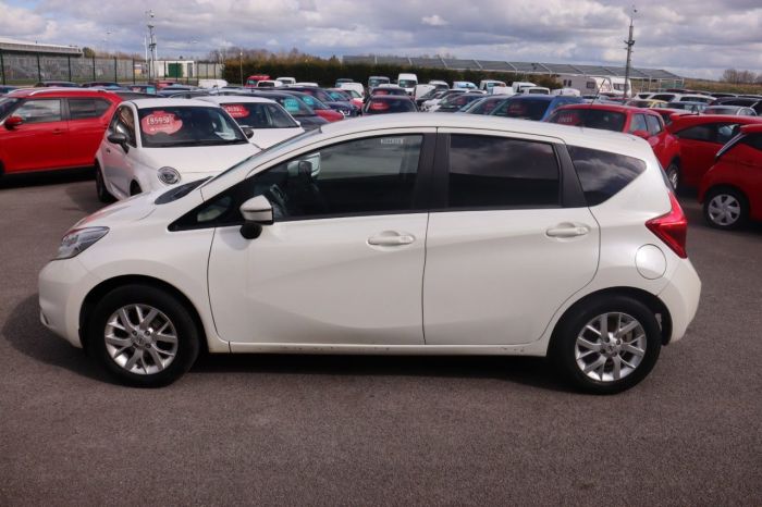 Nissan Note 1.2 ACENTA PREMIUM 5d 80 BHP MPV Petrol WHITE