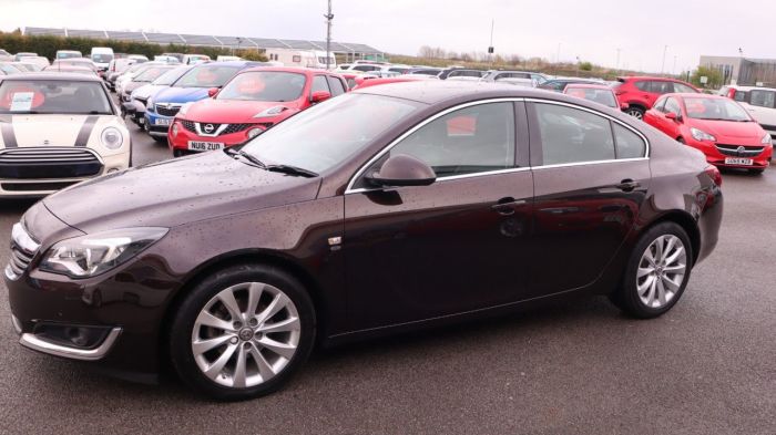 Vauxhall Insignia 1.6 ELITE NAV CDTI ECOFLEX S/S 5d 134 BHP Hatchback Diesel BROWN