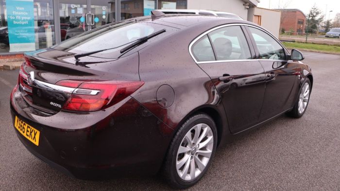 Vauxhall Insignia 1.6 ELITE NAV CDTI ECOFLEX S/S 5d 134 BHP Hatchback Diesel BROWN