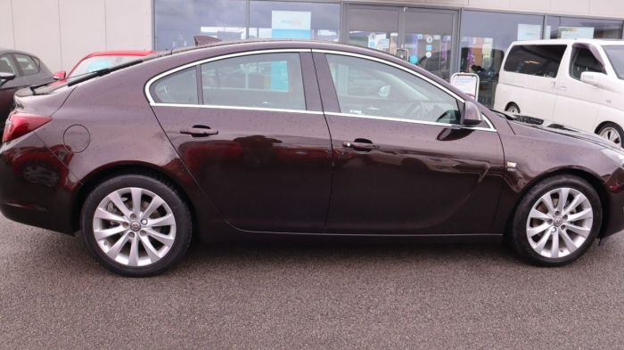 Vauxhall Insignia 1.6 ELITE NAV CDTI ECOFLEX S/S 5d 134 BHP Hatchback Diesel BROWN